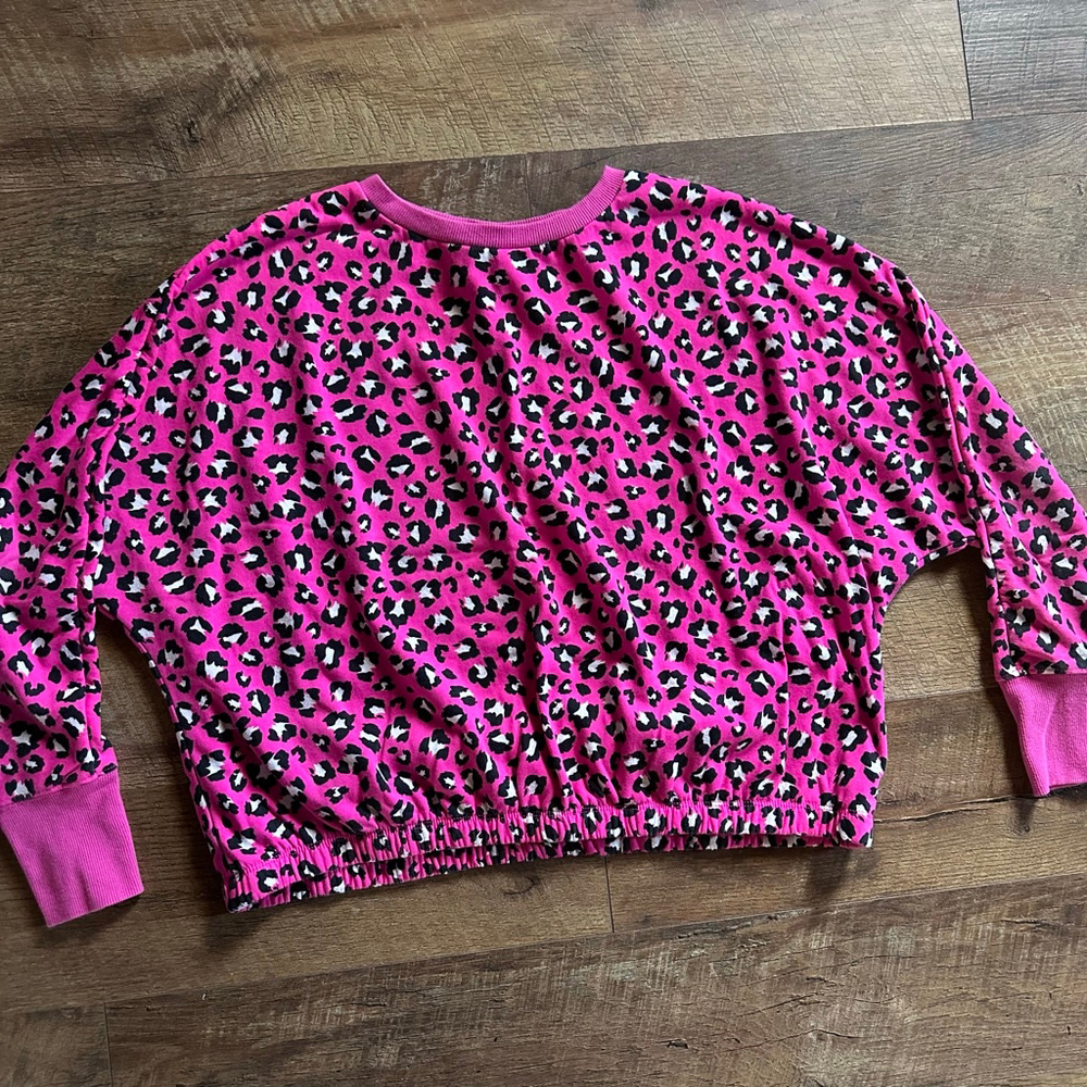 Women's Cabana by Crown & Ivy Pink Leopard Print Sweatshirt S